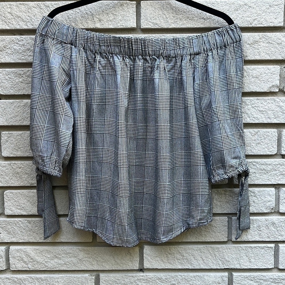 Dex Plaid Checked Off the Shoulder Top S - Picture 2 of 10